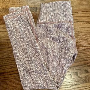 Lululemon Wunder Under Sz 4